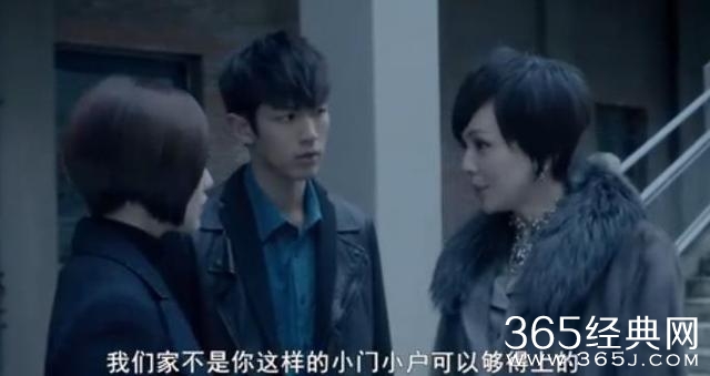 小时代里“雪姨”对她毫不留情！完全忘记他们也曾是“母女”