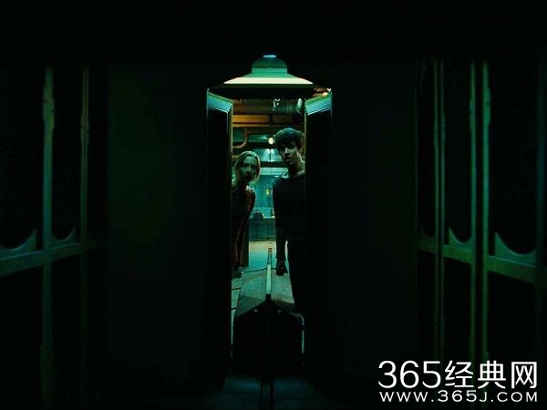 这10部末日求生的电影，压抑，刺激，热血沸腾！