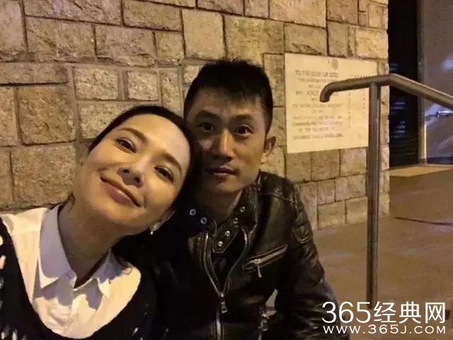 港姐出道，凭借《寻秦记》琴清走红，如今家庭事业双丰收