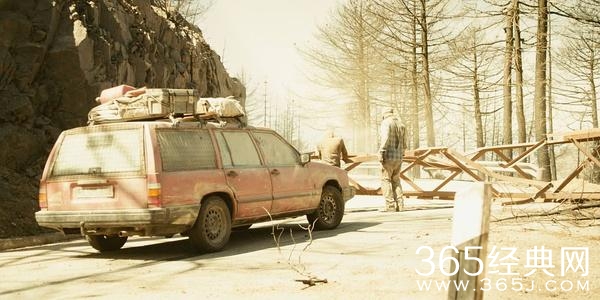 这10部末日求生的电影，压抑，刺激，热血沸腾！