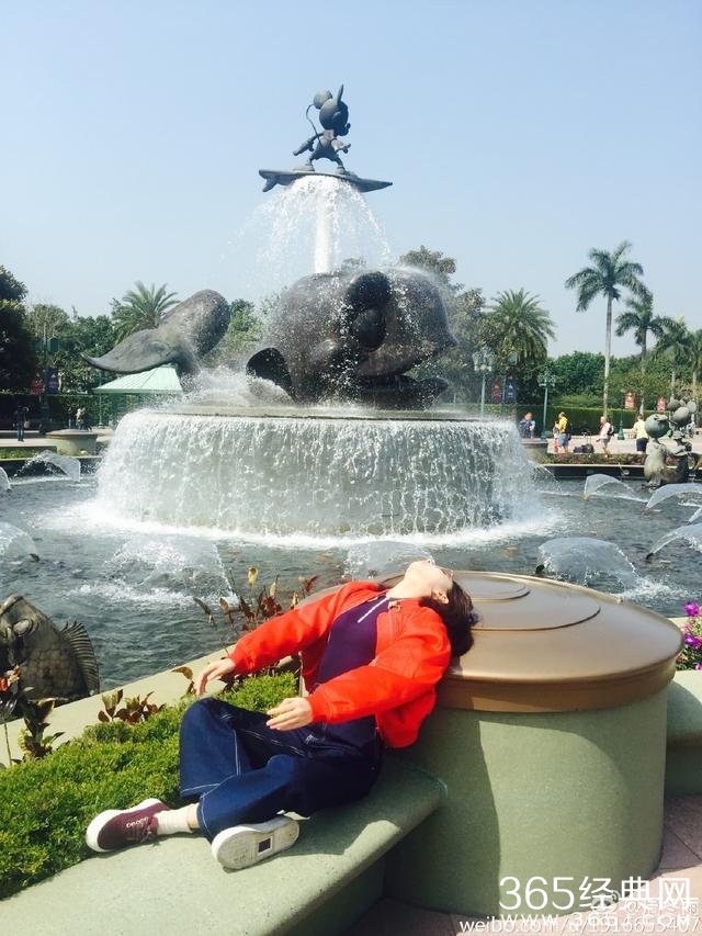 周冬雨的生活照，最后一张辣眼睛