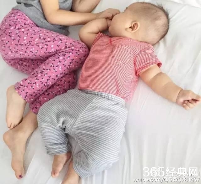 黄多多长成大美女 妹妹曝光好可爱，森碟的弟弟也炒鸡帅！明星二胎宝宝们你们是复制粘贴的啊？