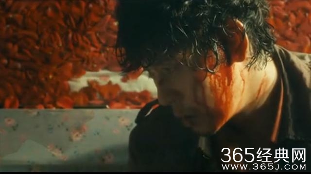 姐姐遭富二代“轮奸”，羞愤自杀！弟弟复仇：“血债血尝”！