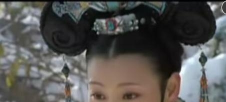 从发饰和眼睛你能认出《甄嬛传》中几个女演员，最后一个有点难。