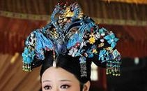 从发饰和眼睛你能认出《甄嬛传》中几个女演员，最后一个有点难。
