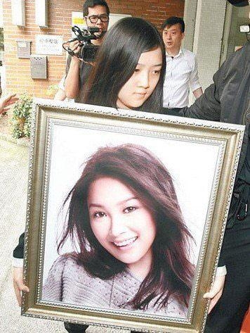 曝G姓女演员坠崖 郭碧婷古力娜扎发微博