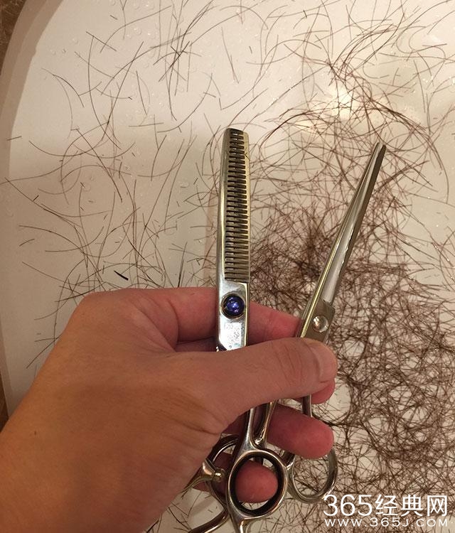 本以为中了甜馨的毒，但剪出来的刘海竟没她好看