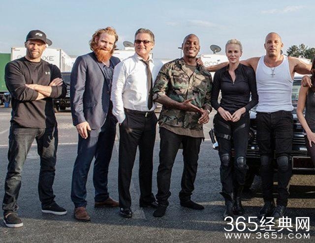 《速激8》范·迪塞尔晒新图 预告12月11日曝光