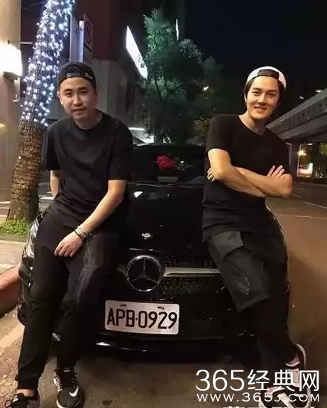吴克群好老板94霸气 百万奔驰打赏经纪人