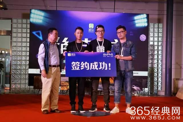 某女星惊曝选角内幕：都是关系户！如何一步做到不被潜也能爆红？