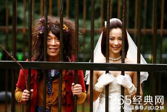 也是醉了 黄渤竟和比自己小13岁的刘亦菲是同班同学