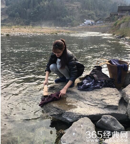 刘晓庆吃路边摊烤红薯！盘点娱乐圈接地气的10大明星