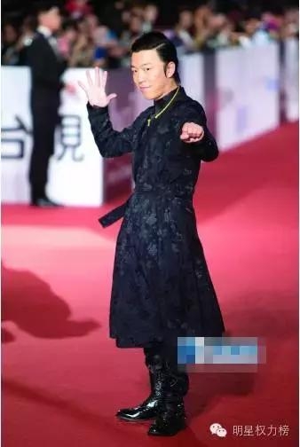 胡歌霍建华一米四阿娇一米二？！现在的摄影师大哥你们都肿么了！