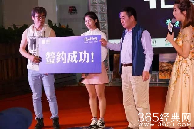 某女星惊曝选角内幕：都是关系户！如何一步做到不被潜也能爆红？