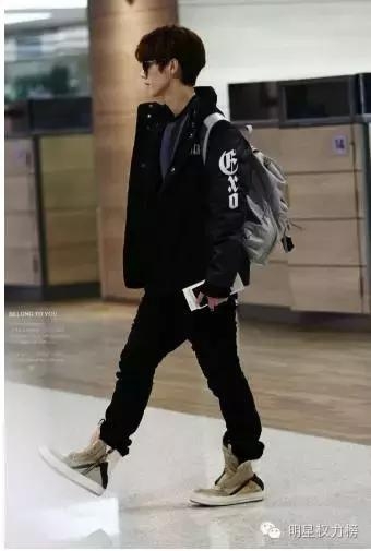 胡歌霍建华一米四阿娇一米二？！现在的摄影师大哥你们都肿么了！