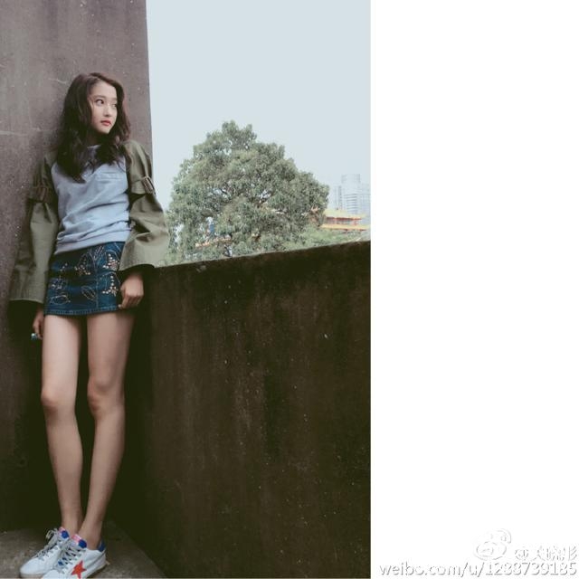 关晓彤发照片再次分分钟上热搜，速度快到秒杀郑爽了！