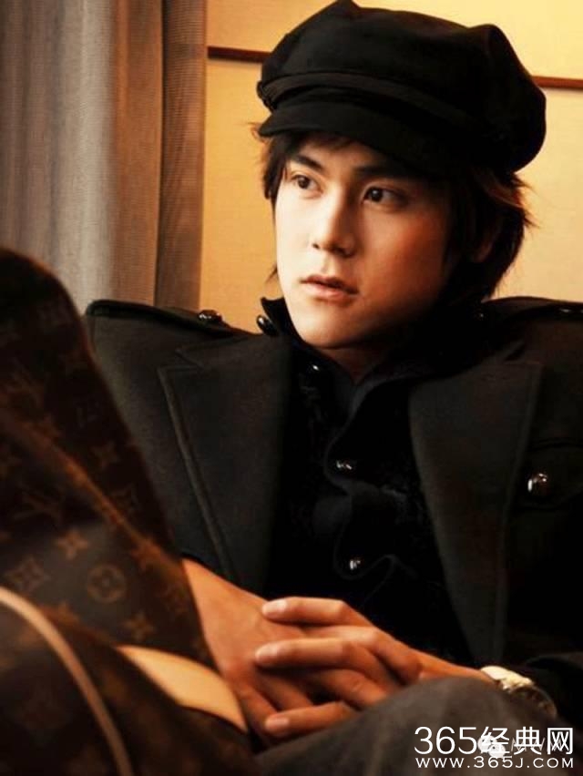 彭于晏明明可以做一个面瘫的美男子......