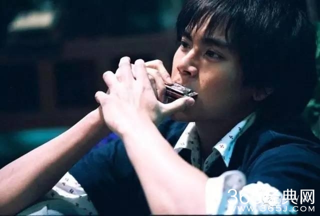 彭于晏明明可以做一个面瘫的美男子......