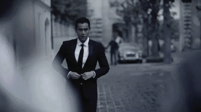 彭于晏明明可以做一个面瘫的美男子......