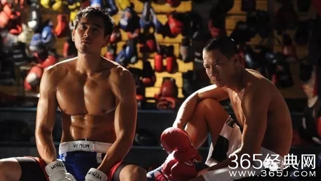 彭于晏明明可以做一个面瘫的美男子......