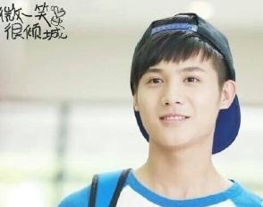 爸爸第四季，森碟的弟弟竟是迷你版美人师兄，对着田亮叫叔叔。。