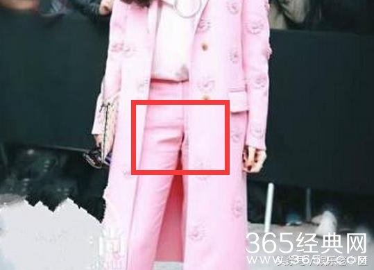 范冰冰活动现场裤子破了！冰冰的应对方式真是机智