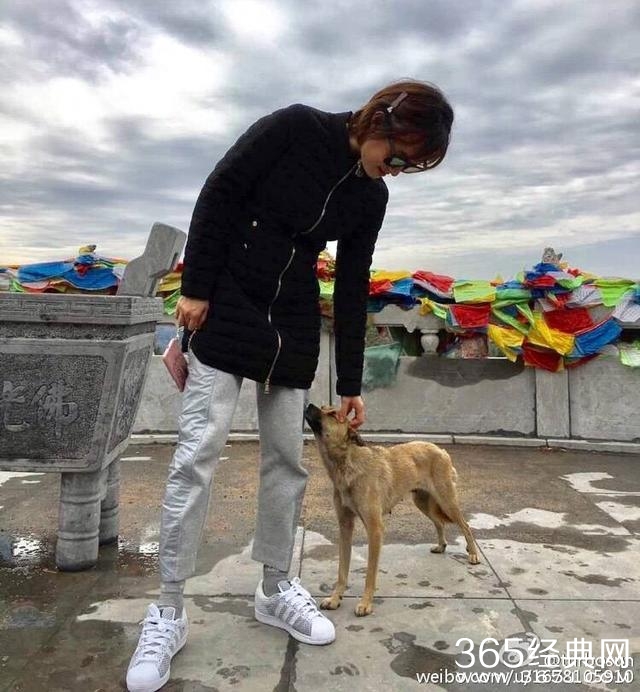 孙俪暴瘦，细腿惹人疼，发文怀疑自己长个了，去年的裤子短了