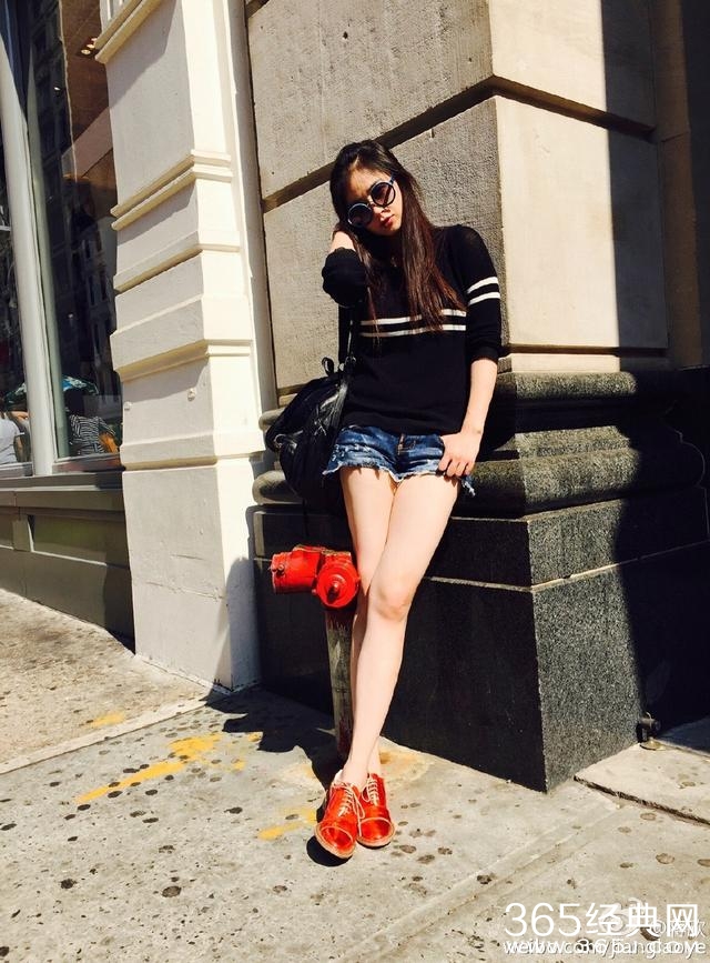 蒋欣微胖界真女神，配图自黑画风奇葩