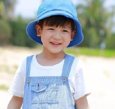 爸爸第四季，森碟的弟弟竟是迷你版美人师兄，对着田亮叫叔叔。。