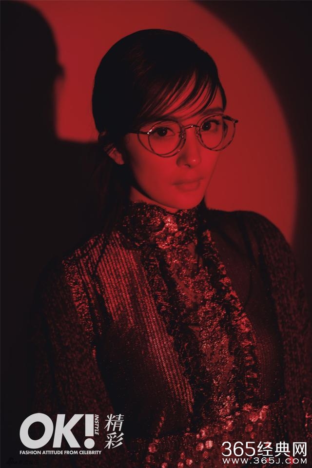 杨幂最新美照曝光，被骂：刘海太丑了，像80年代！