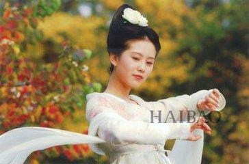 《醉玲珑》女主角：刘诗诗PK小骨赵丽颖   原班女主被顶