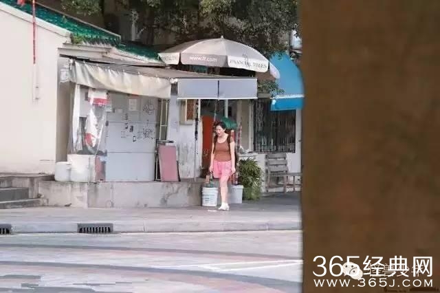 蓝洁瑛靓绝五台山到发福变大妈，过山车般的人生令人唏嘘