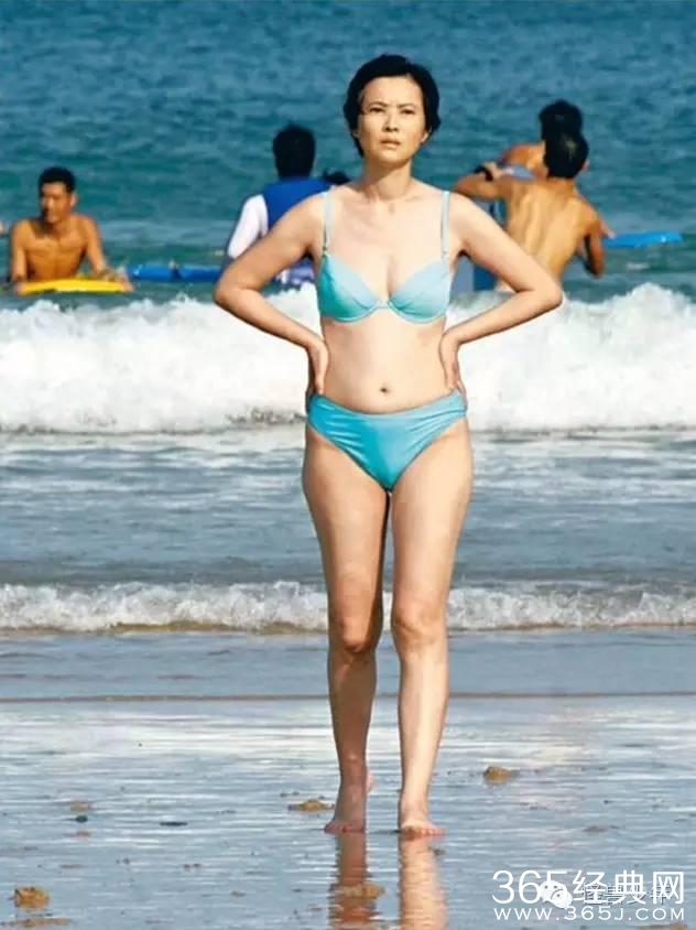 蓝洁瑛靓绝五台山到发福变大妈，过山车般的人生令人唏嘘