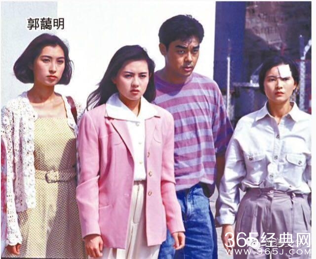 蓝洁瑛靓绝五台山到发福变大妈，过山车般的人生令人唏嘘