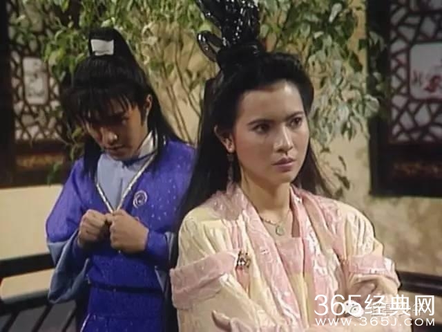 蓝洁瑛靓绝五台山到发福变大妈，过山车般的人生令人唏嘘