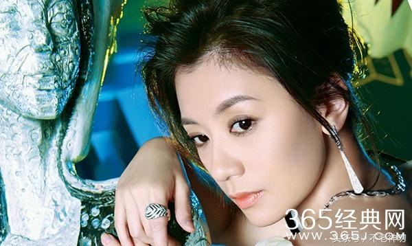 从张靓颖被骗感情背后，盘点那些“恋商”低下的女明星