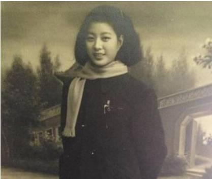 范冰冰的奶奶旧照惊艳众人！原来女明星的颜靠遗传！