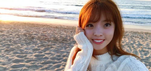 王中磊女儿晒美照 笑容甜美有气质