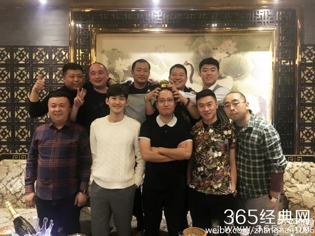 张翰的“发小”个个“啤酒肚”，同学聚会中只有刘诗诗能看