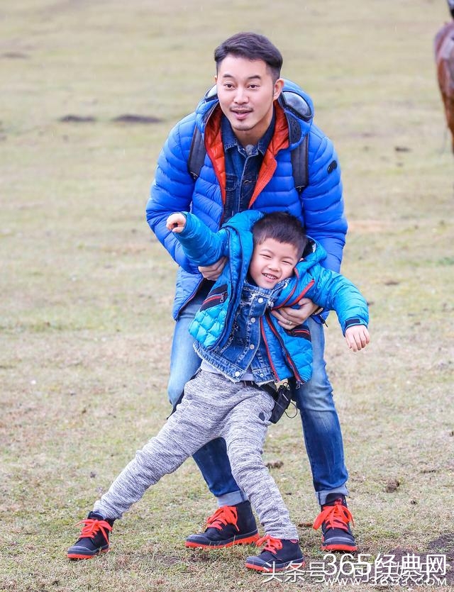 沙溢微博遭吐槽 坑娃老爸被儿子狂虐