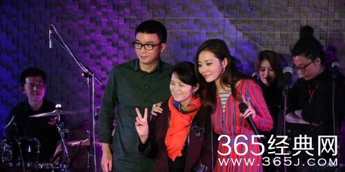 冯轲承诺财产放张靓颖名下 靓颖妈同意婚事