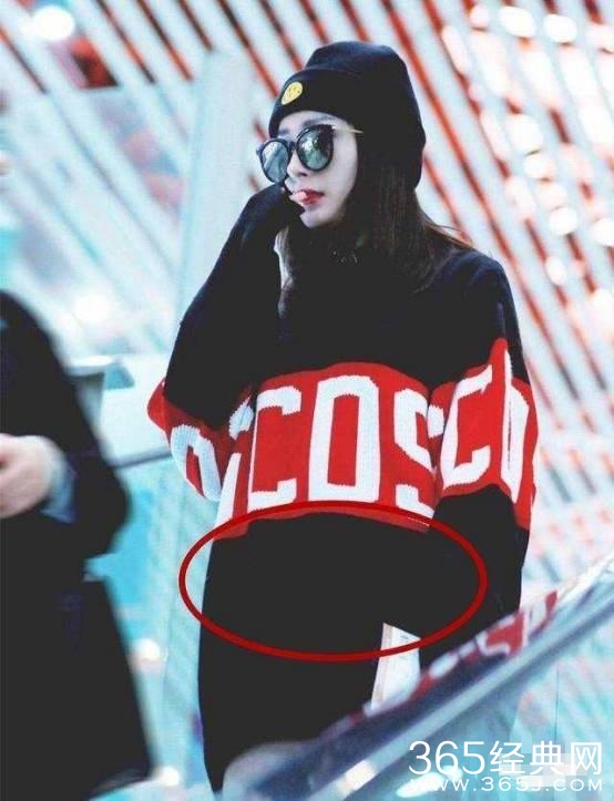 杨幂逛街“孕肚”明显疑有二胎，录军旅节目是不是幌子？