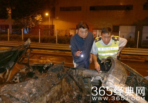 香港男星阮兆祥遇车祸 跑车撞货车“自焚”