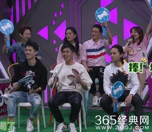 都在嘲笑谢娜没文化，但你们不知道其实她这么讲义气吧!