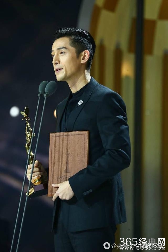 胡歌的这段金鹰节获奖感言 值得我们所有人学习