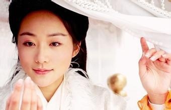 娱乐圈背景最牛的5个女星，最后一个连成龙王思聪都不敢动她