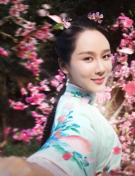 杨紫为拍戏狂减肥，瘦下来的她有点美！