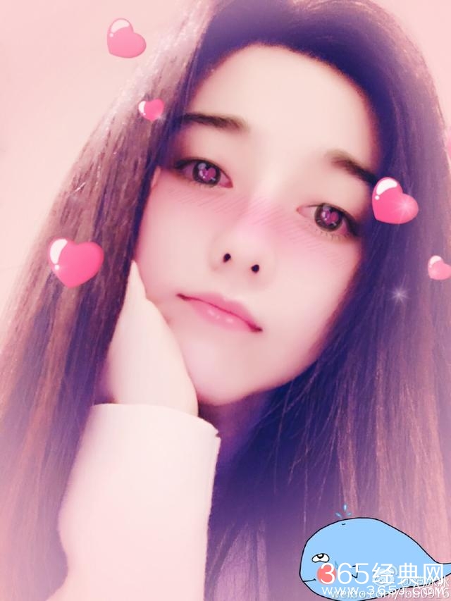 范冰冰微博晒多张自拍照，细心网友发现双眼皮不见了