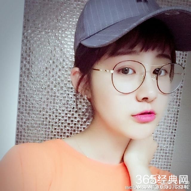 金鹰节的女主持 梁田整容后成了脸盲