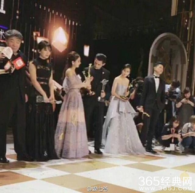 金鹰晚会上的一个细节，看出刘涛真的不受欢迎了